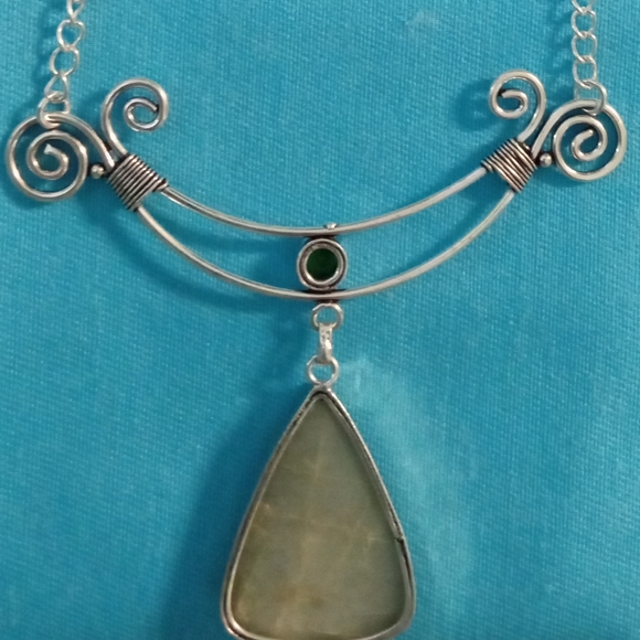 Aquamarine Green Topaz 925 Silver Plated Gemstone Necklace - Picture 4 of 5